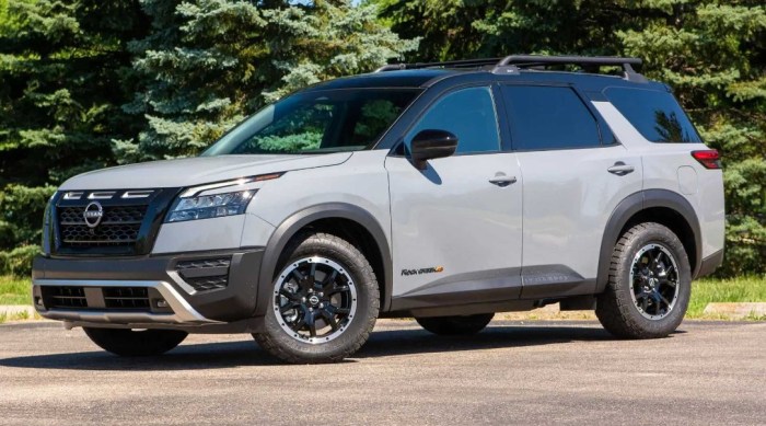 Toyota 4Runner vs Nissan Pathfinder: Which SUV is Right for You?